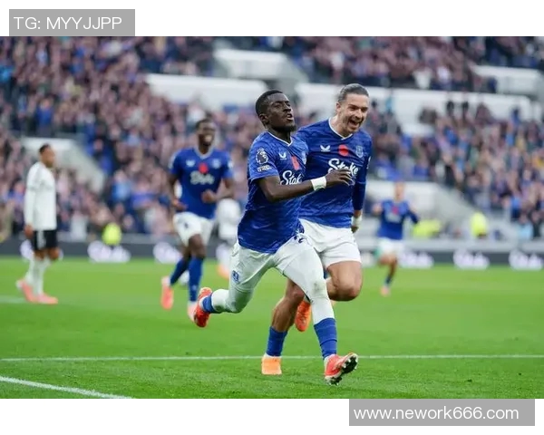 2021年曼联对阵埃弗顿精彩视频直播回顾与赛后分析